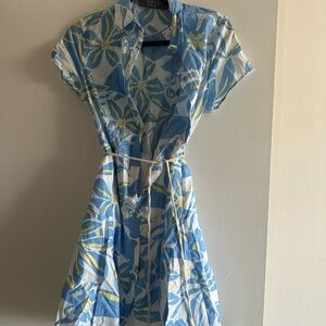 NWT BUTTON UP DRESS BLUE WHITE AND YELLOW SHORT